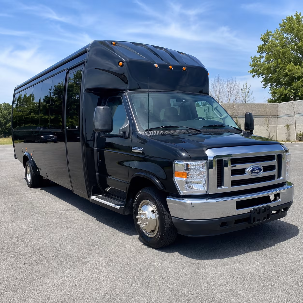 15 Passenger Party Bus Exterior