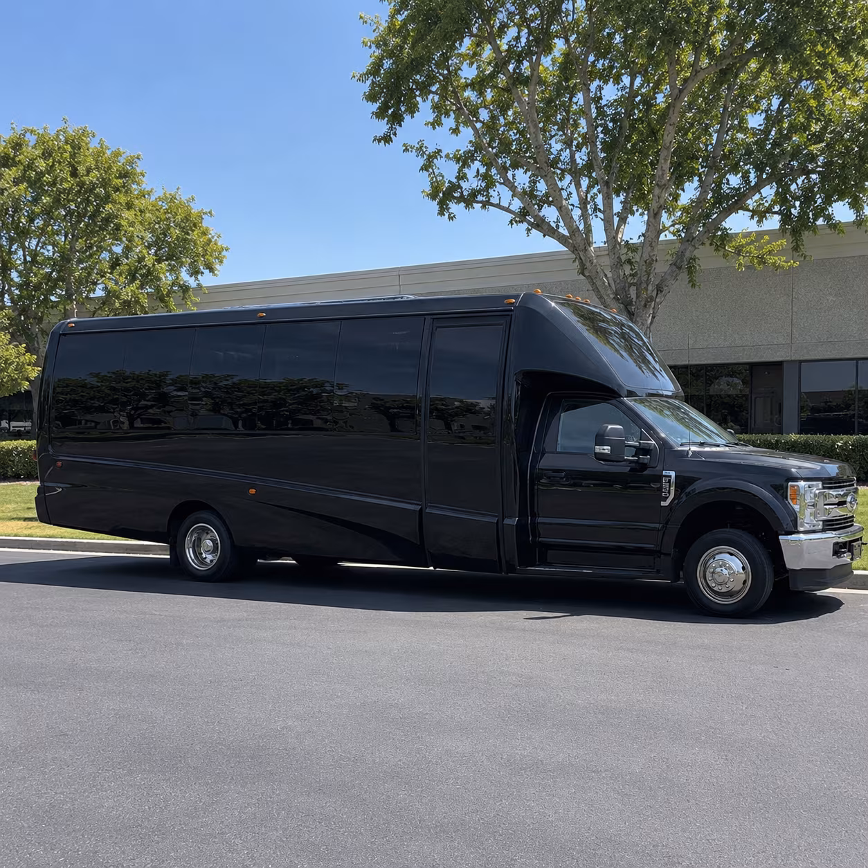 Winston-Salem Birthday, Sweet 16, & Quinceañera Transportation party bus exterior