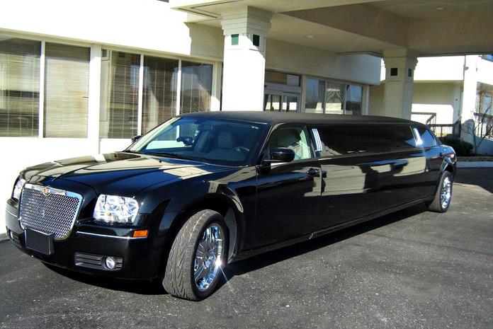 Salem-Winston 10 Passenger Limo